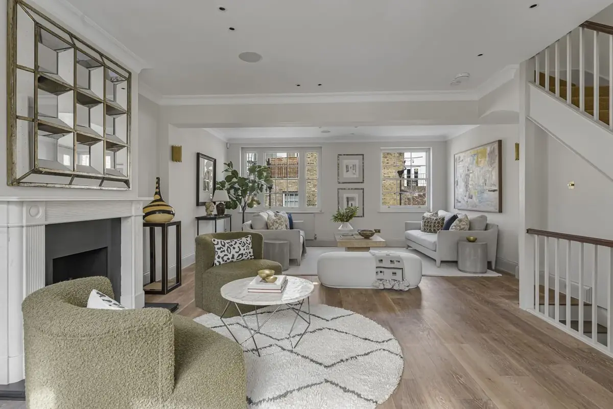 Markham Square sitting room after refurbishment